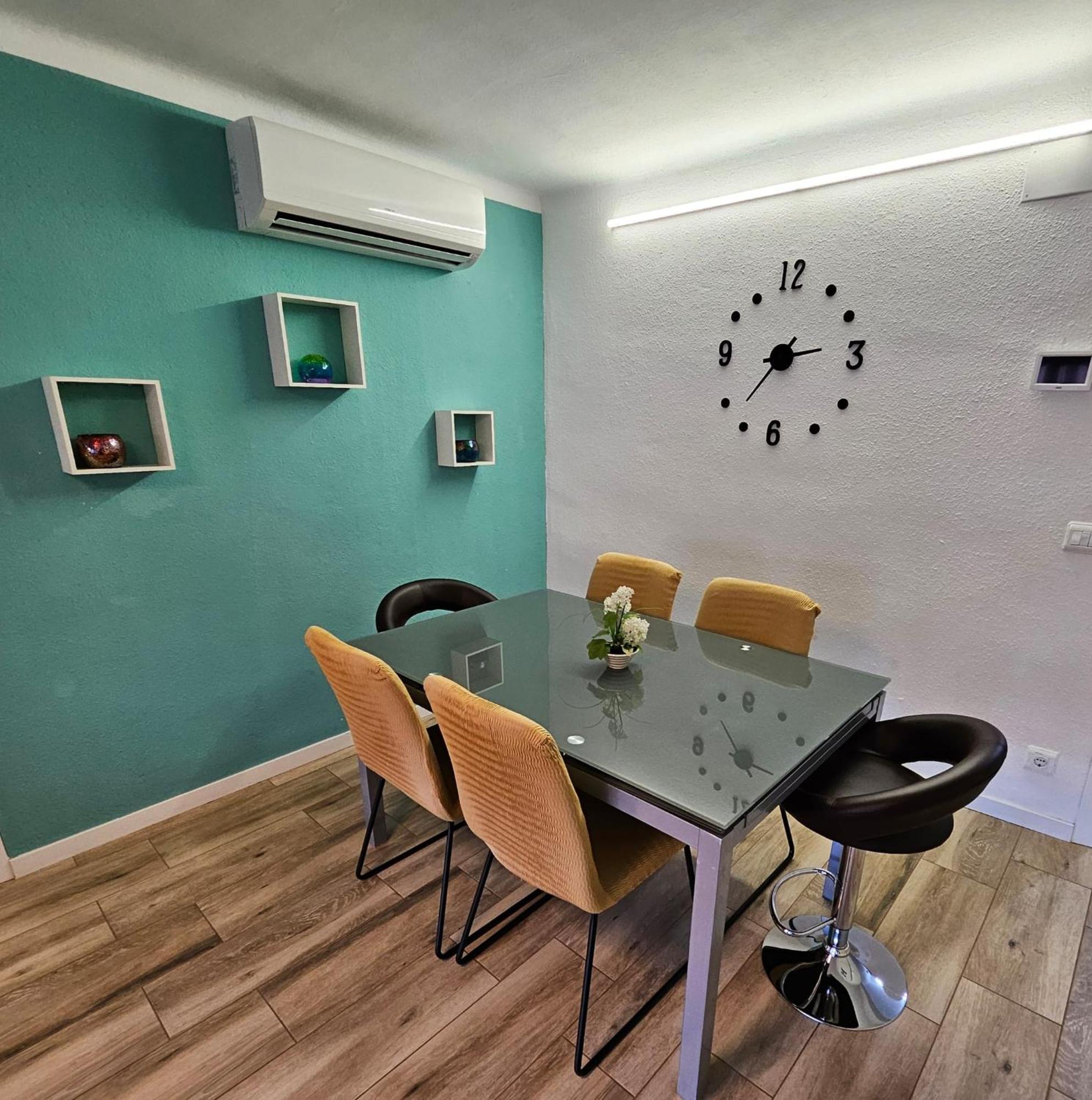 Nuria * Figueres (Girona)