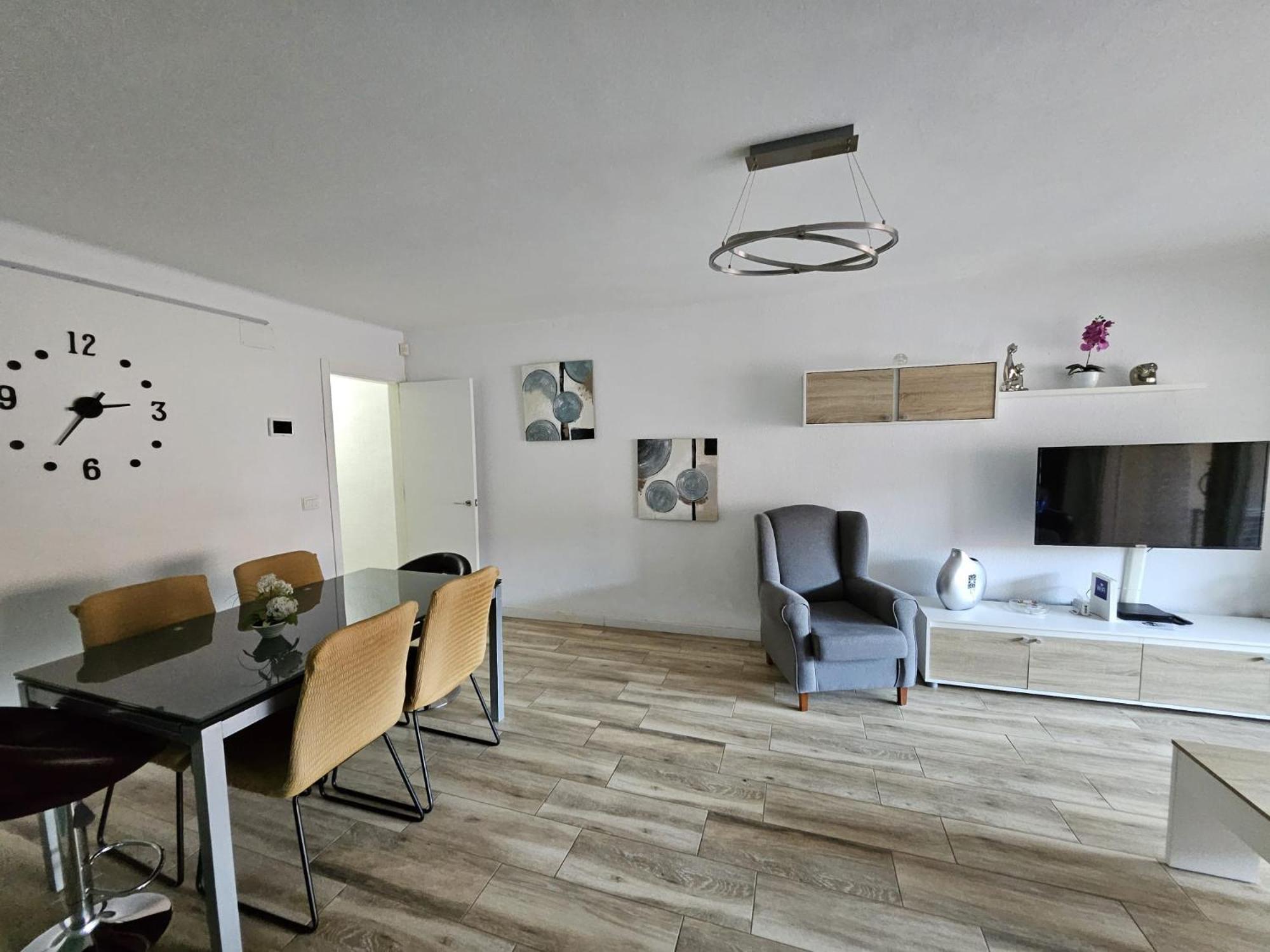 Apartament Nuria *